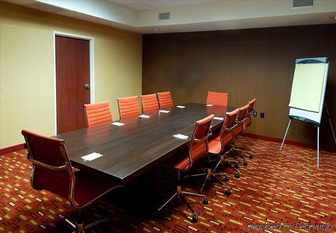 Courtyard By Marriott Alexandria Hotel Faciliteter billede