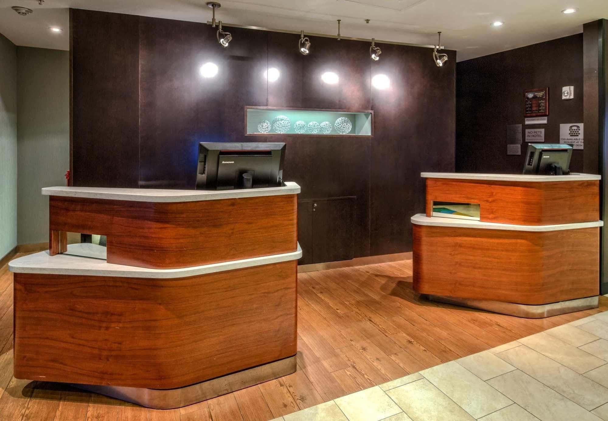 Courtyard By Marriott Alexandria Hotel Eksteriør billede